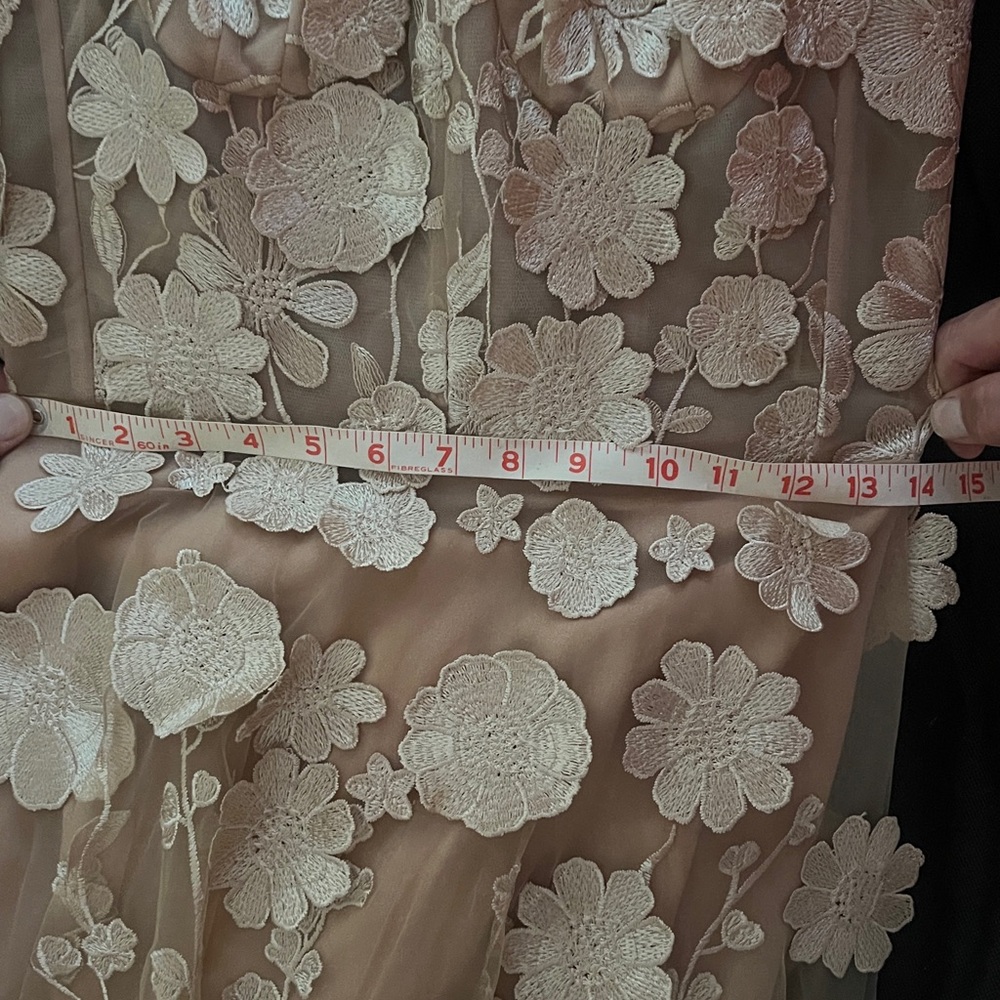 Bronx and Banco Gold Floral Appliqué A-Line Gown Jasmine gold long - Picture 14 of 15